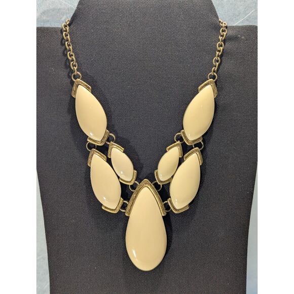 Premier Design Bold Cream and Gold Tone Statement Necklace - Picture 1 of 9